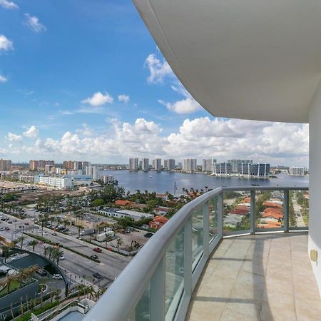 Ocean View 25Th Floor At Marenas Beach Resort By Ammosfl Miami Beach Exterior photo