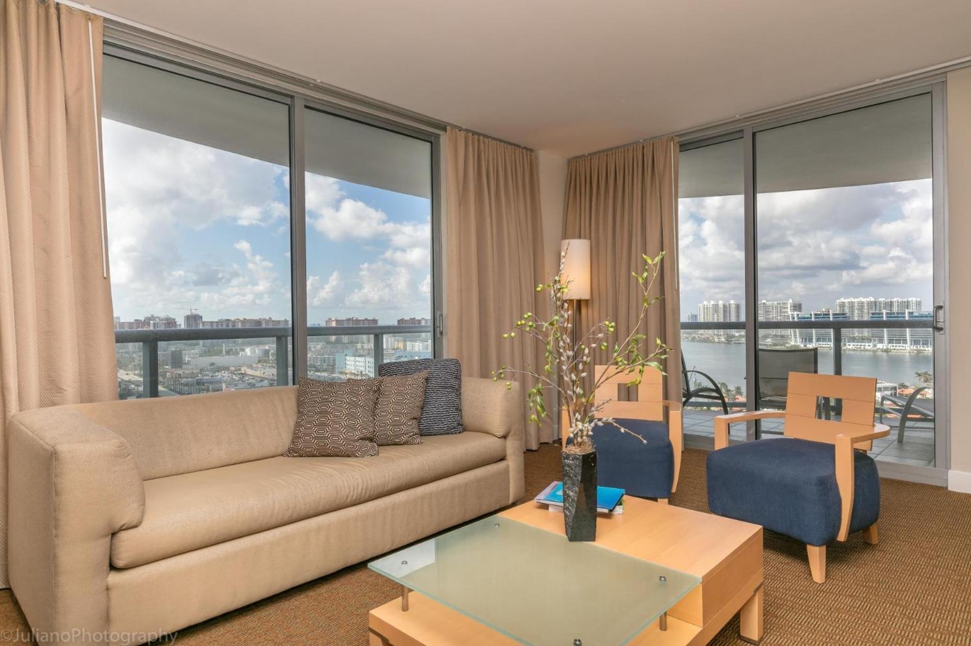Ocean View 25Th Floor At Marenas Beach Resort By Ammosfl Miami Beach Exterior photo