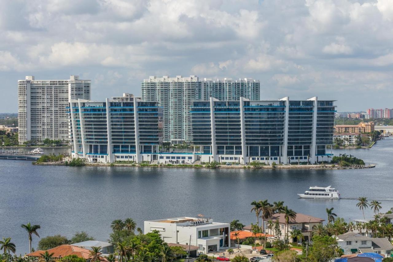 Ocean View 25Th Floor At Marenas Beach Resort By Ammosfl Miami Beach Exterior photo