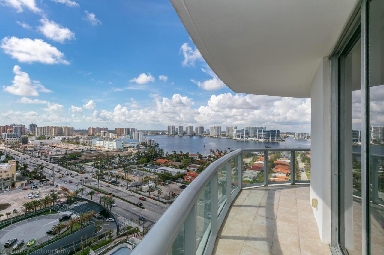 Ocean View 25Th Floor At Marenas Beach Resort By Ammosfl Miami Beach Exterior photo